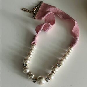 Elegant Pink and Pearl Necklace